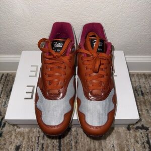 Patta Men's Sneakers in Brown and Gray